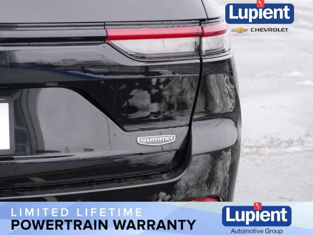 2022 Jeep Grand Cherokee Summit