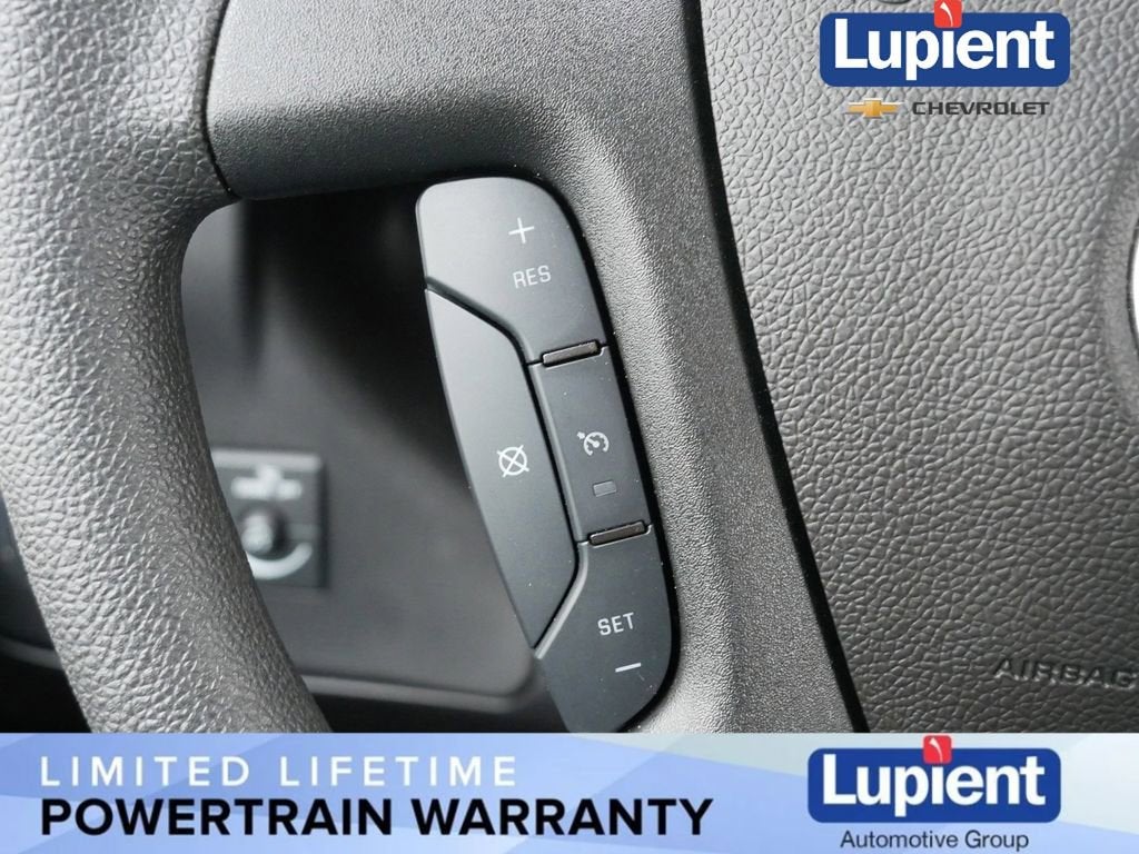 2025 Chevrolet Express Passenger 3500 1LT