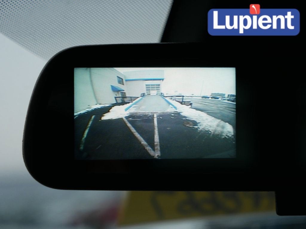 2025 Chevrolet Express Passenger 3500 1LT