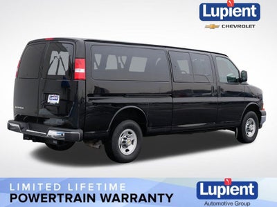 2025 Chevrolet Express Passenger 3500 1LT