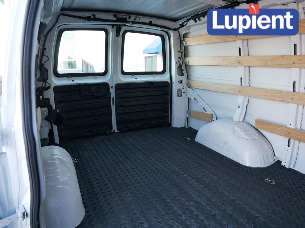 2024 Chevrolet Express Cargo 2500 WT