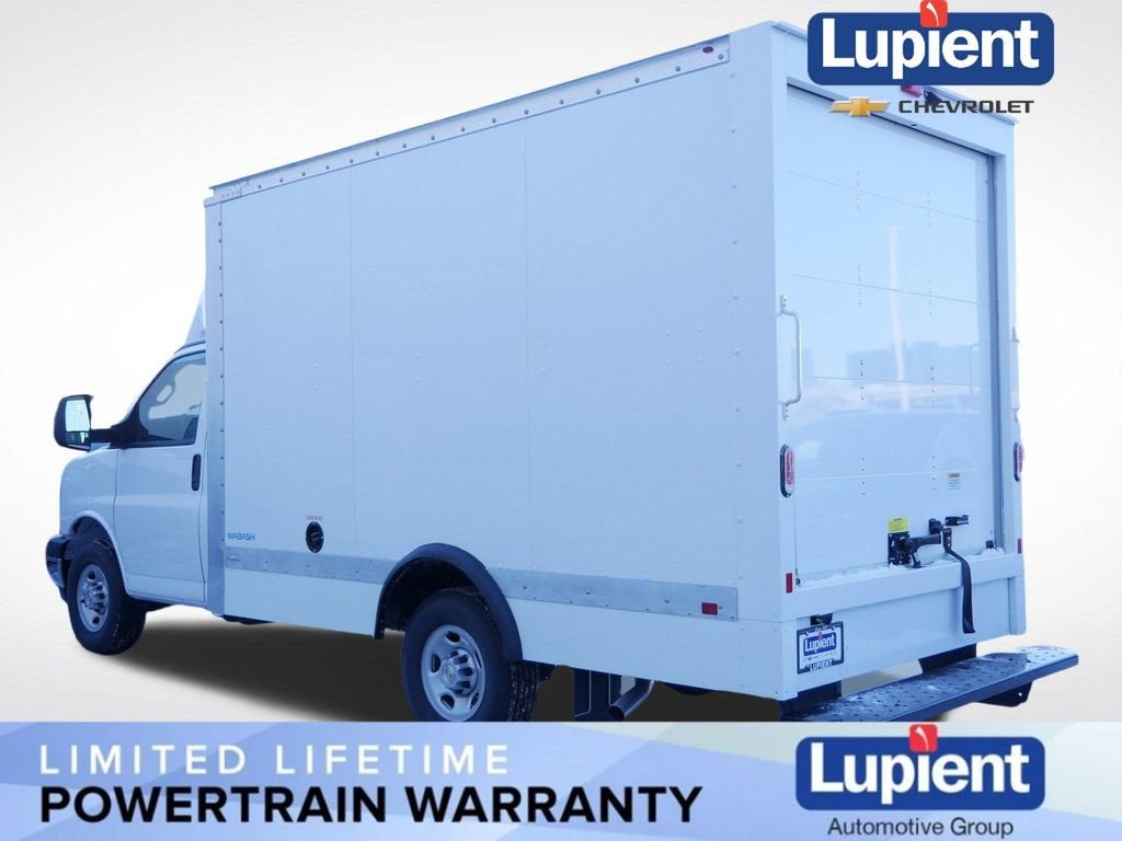 2025 Chevrolet Express Cutaway 3500 1WT