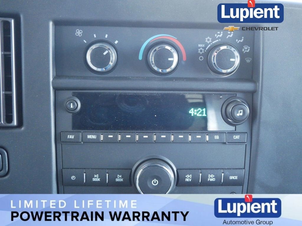 2025 Chevrolet Express Cutaway 3500 1WT