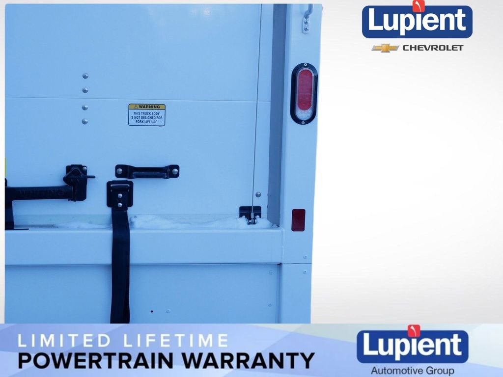 2025 Chevrolet Express Cutaway 3500 1WT