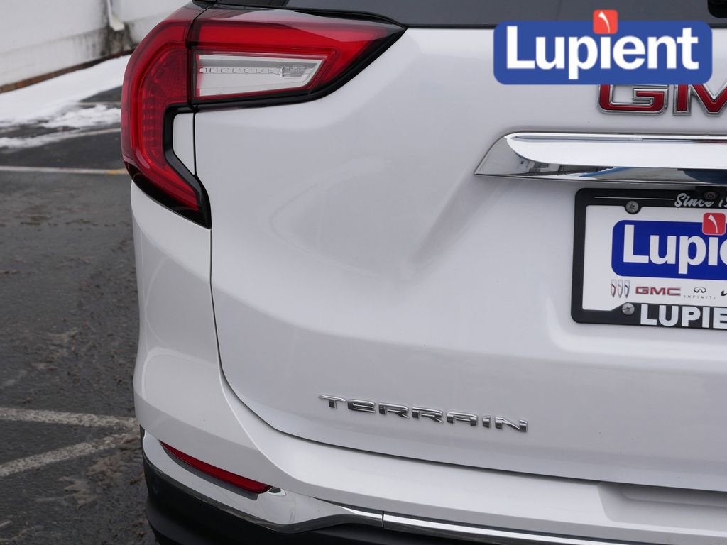 2024 GMC Terrain SLT