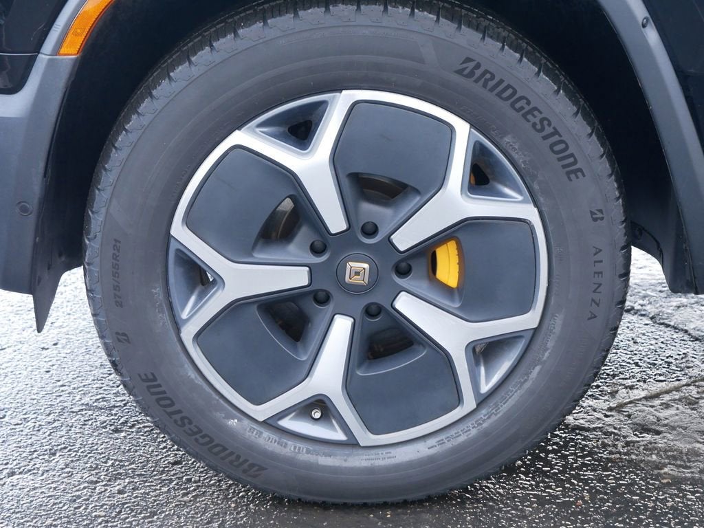 2023 RIVIAN R1T Adventure