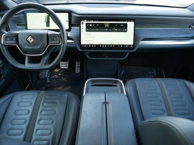 2023 RIVIAN R1T Adventure