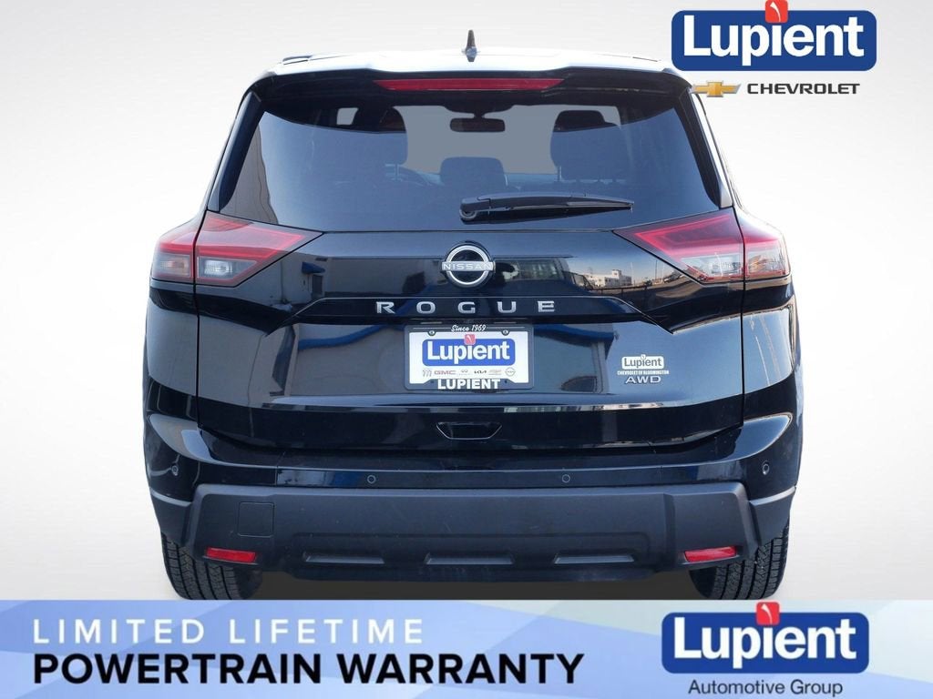 2025 Nissan Rogue SV