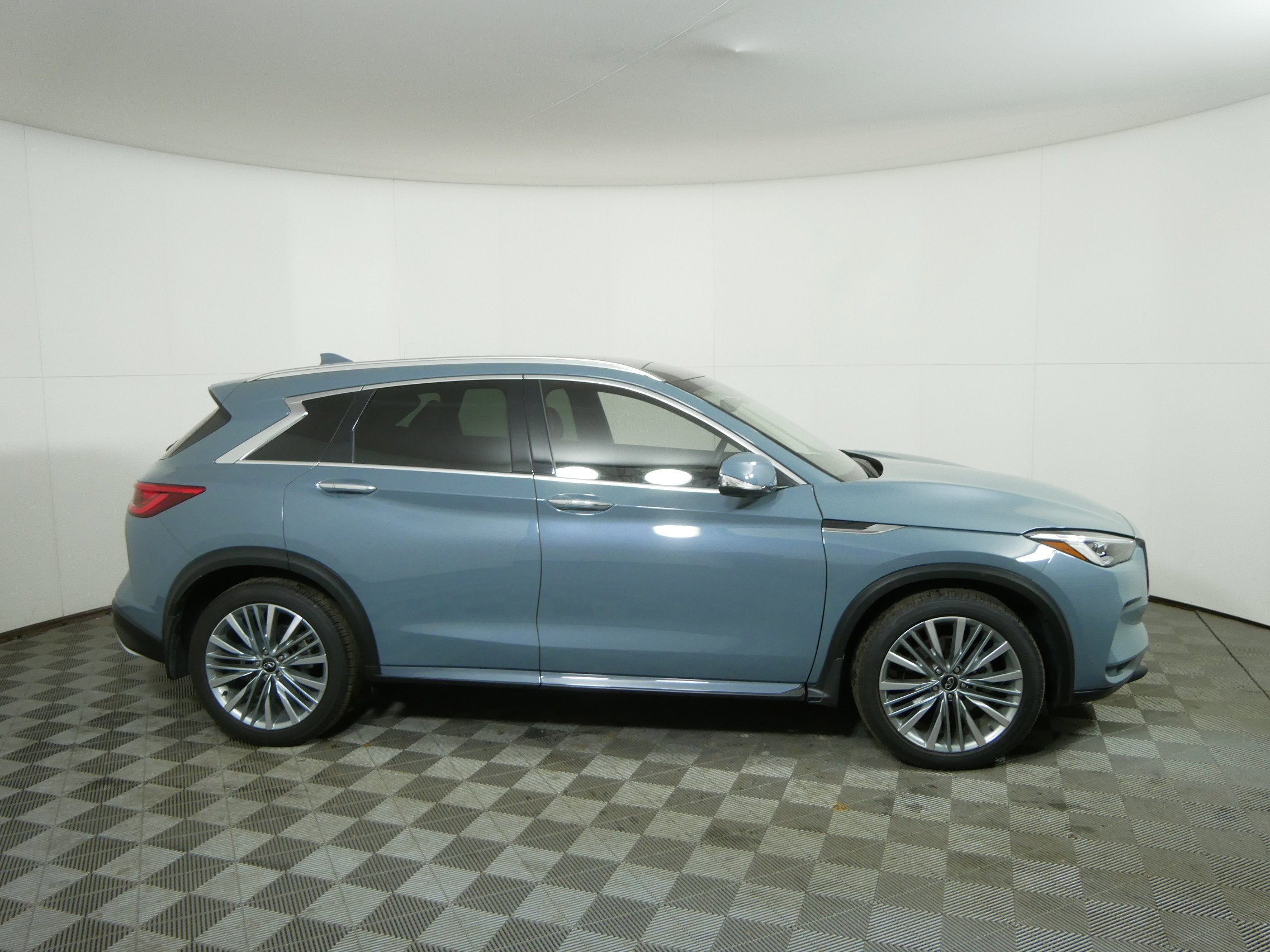 2024 INFINITI QX50 SENSORY