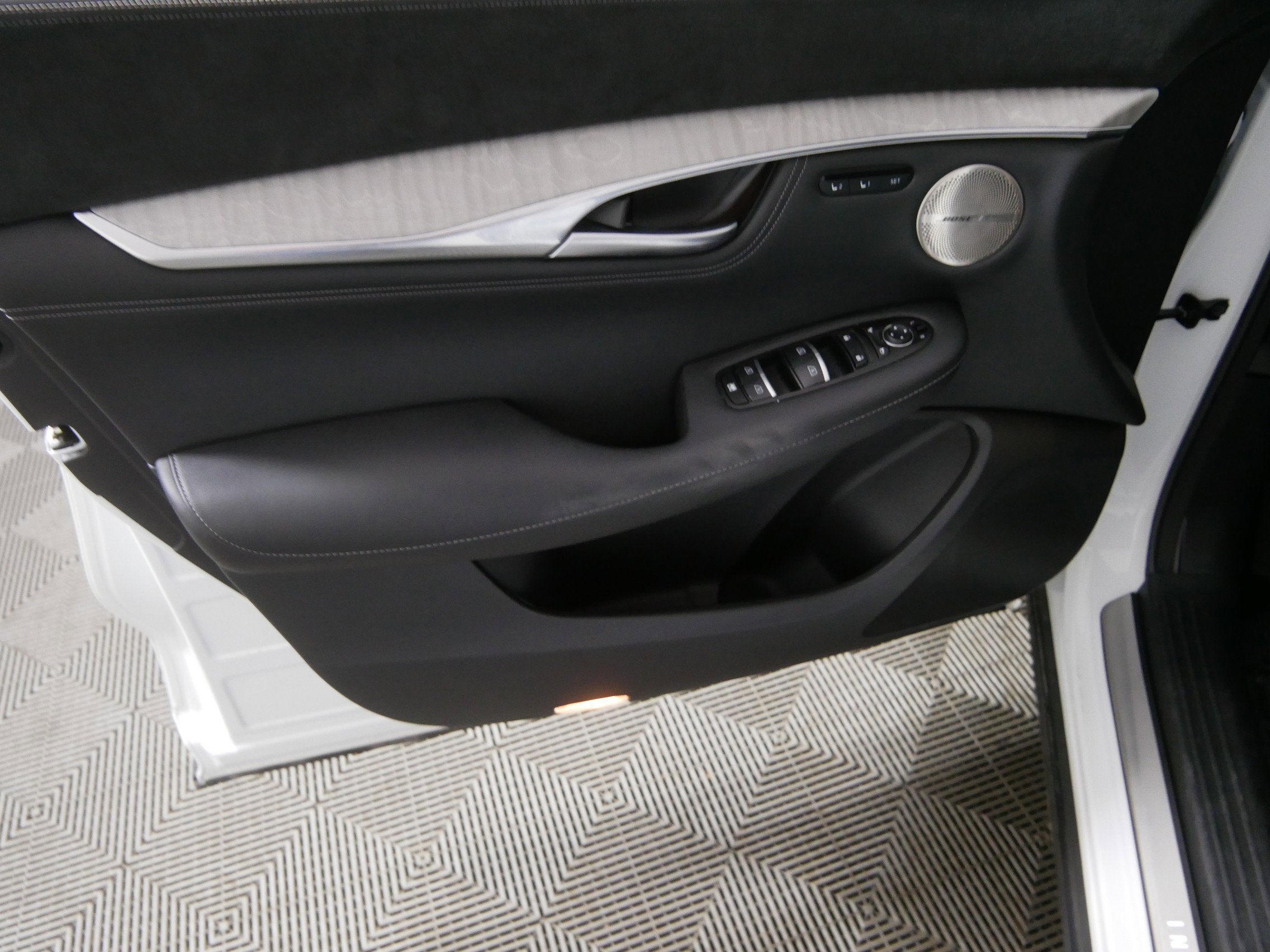 2024 INFINITI QX50 SENSORY