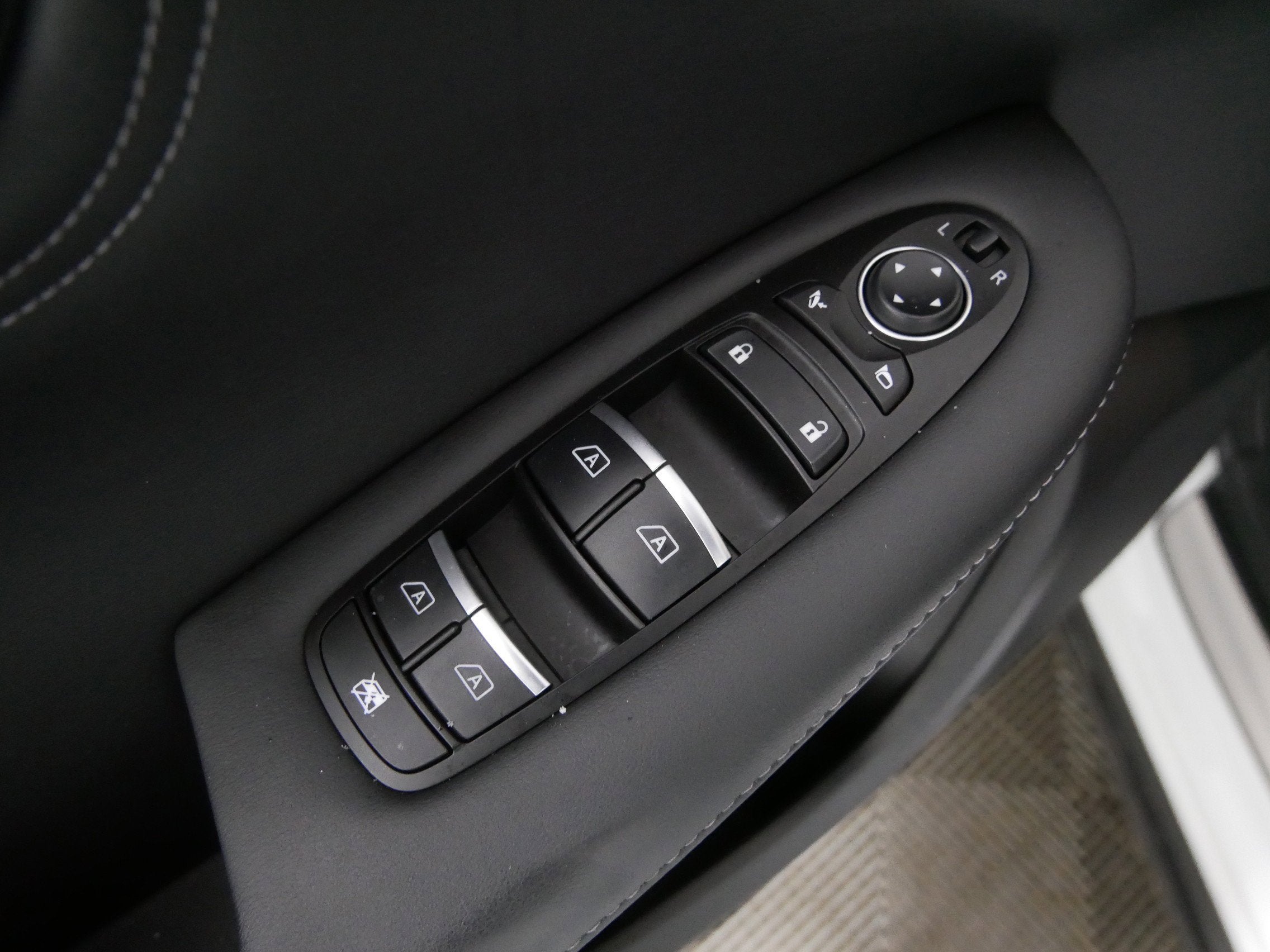 2024 INFINITI QX50 SENSORY