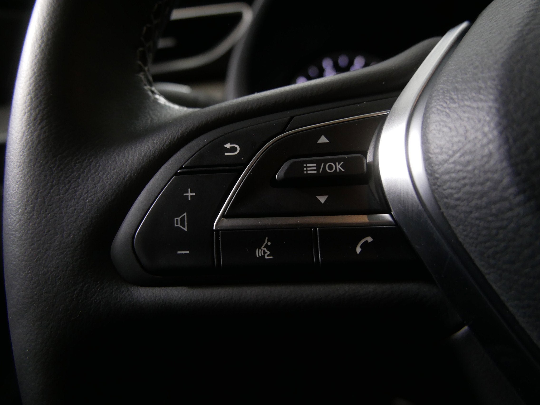 2024 INFINITI QX50 SENSORY