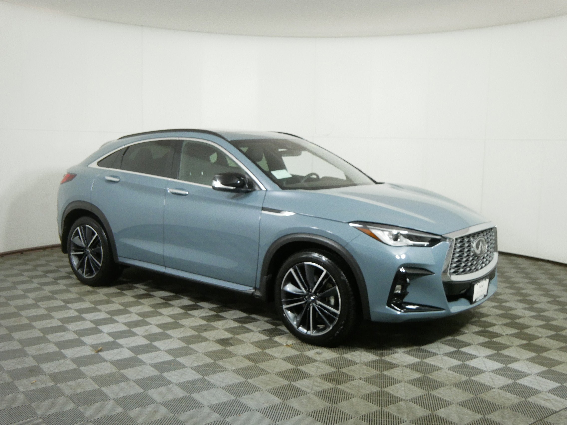 2025 INFINITI QX55 LUXE