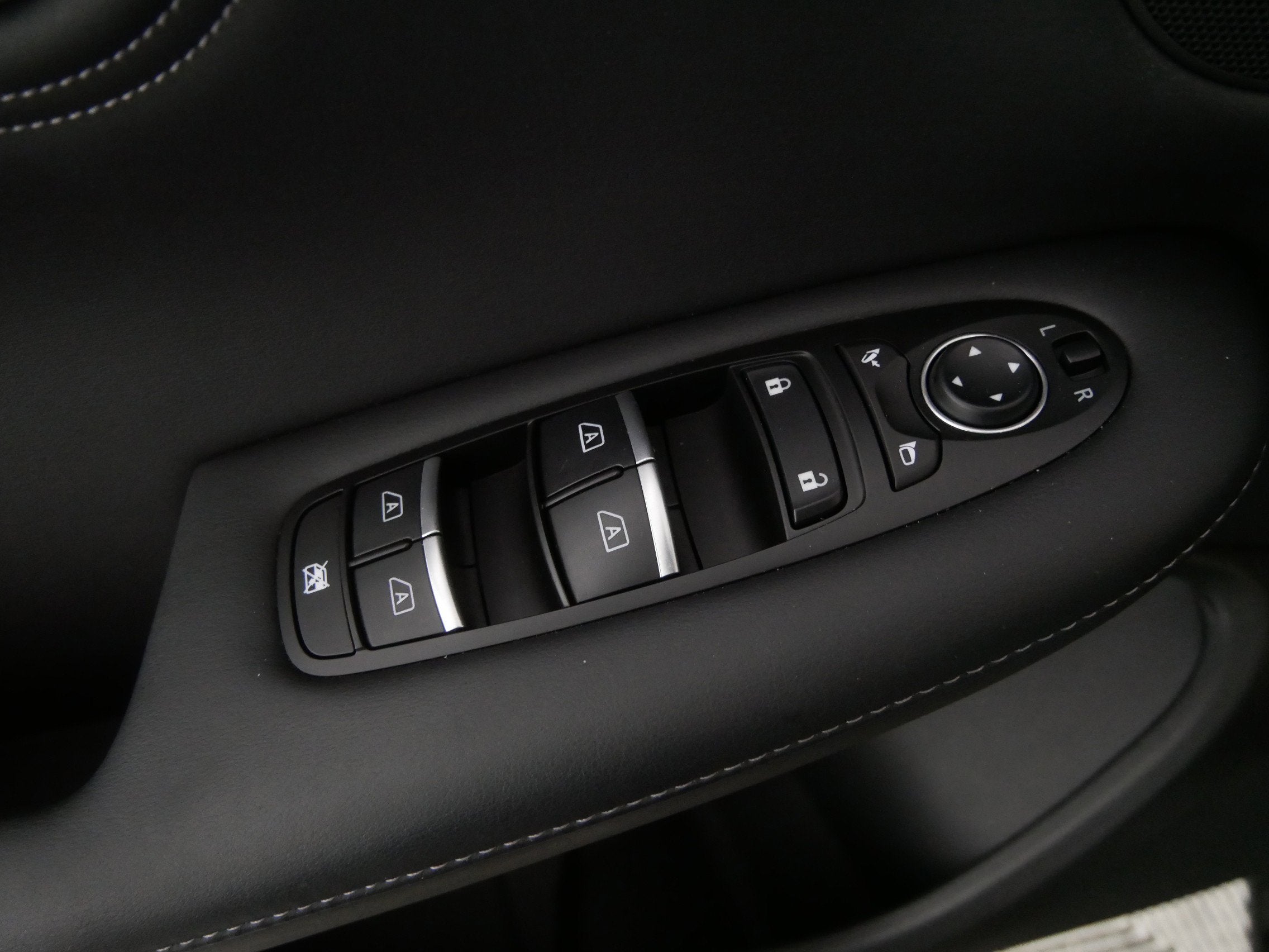 2025 INFINITI QX55 LUXE