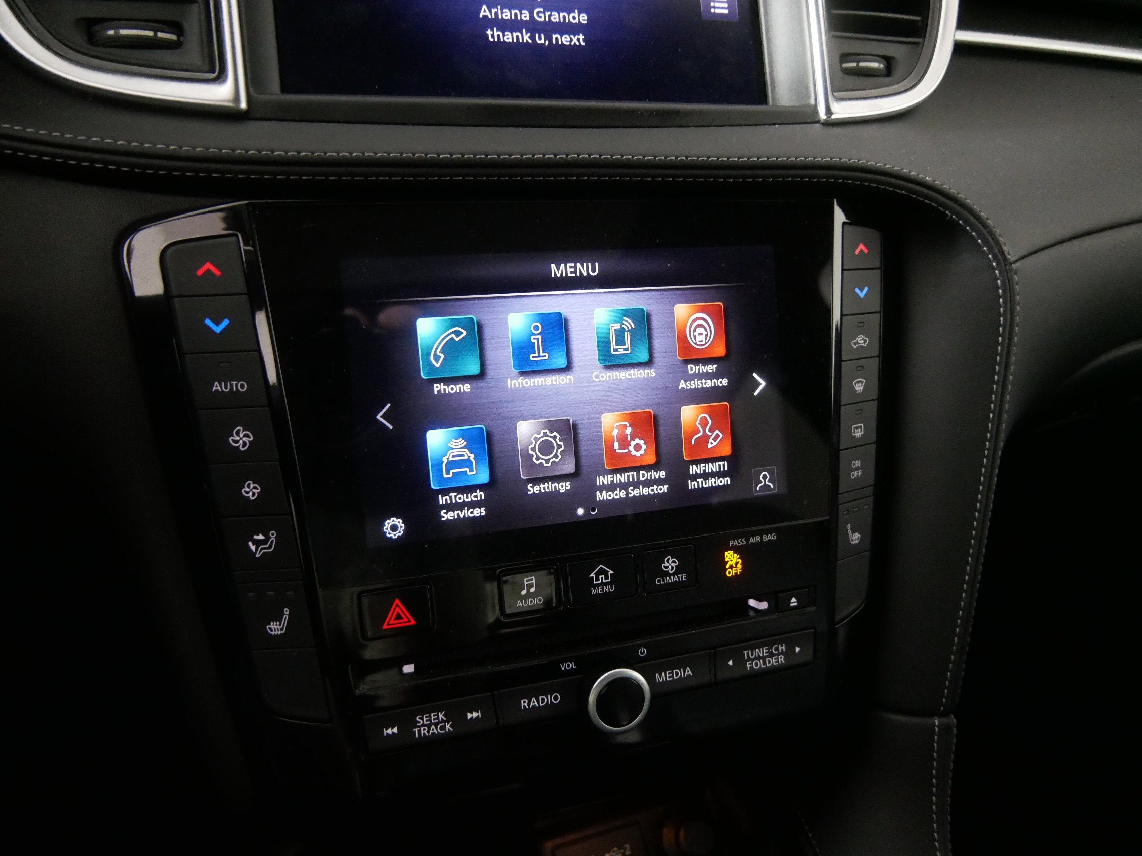 2025 INFINITI QX55 LUXE