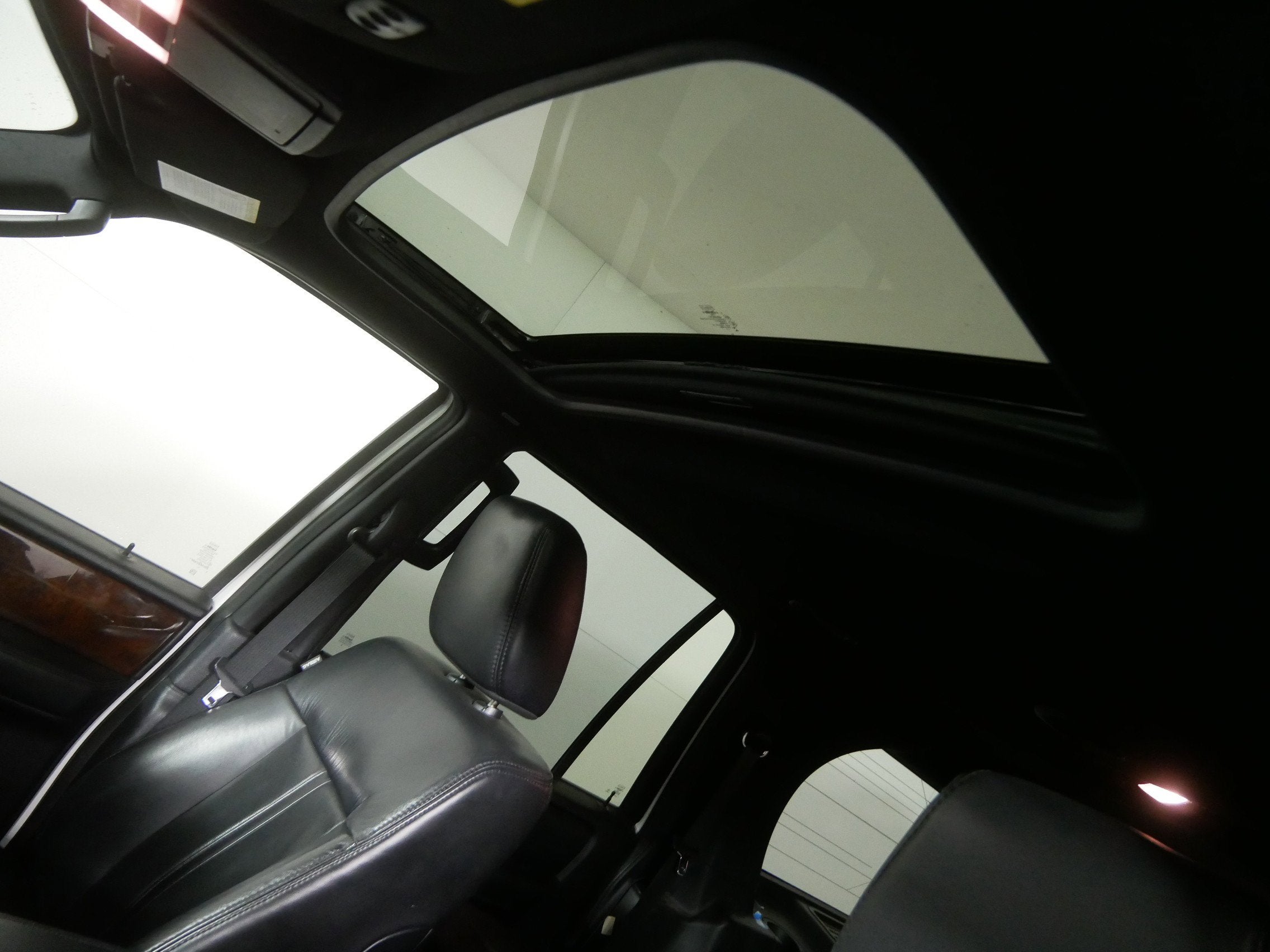 2015 Lincoln Navigator L Base