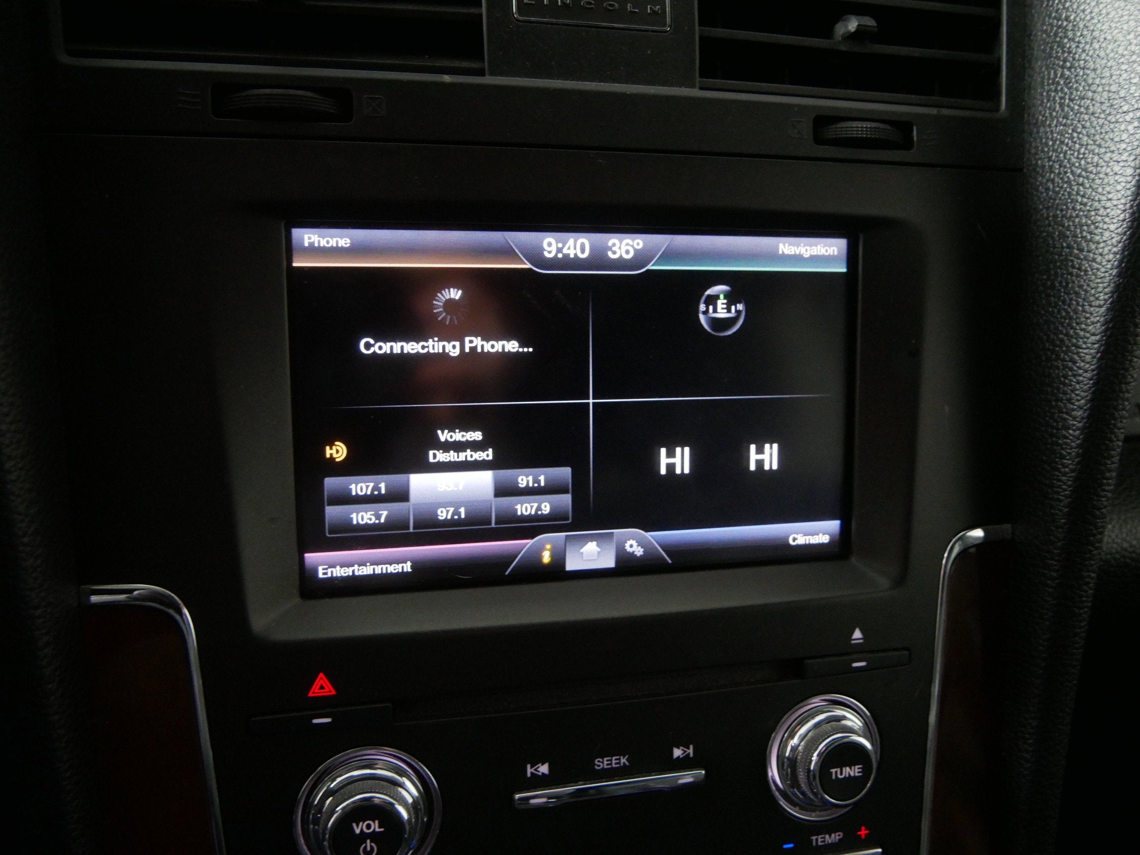 2015 Lincoln Navigator L Base