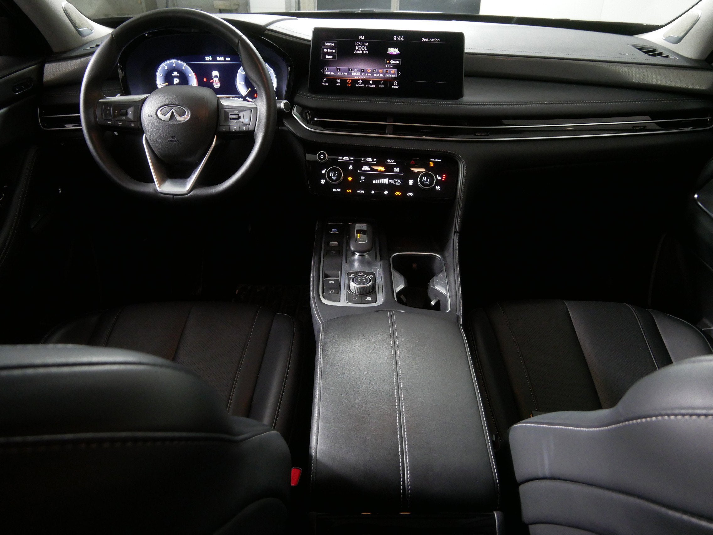 2025 INFINITI QX60 LUXE