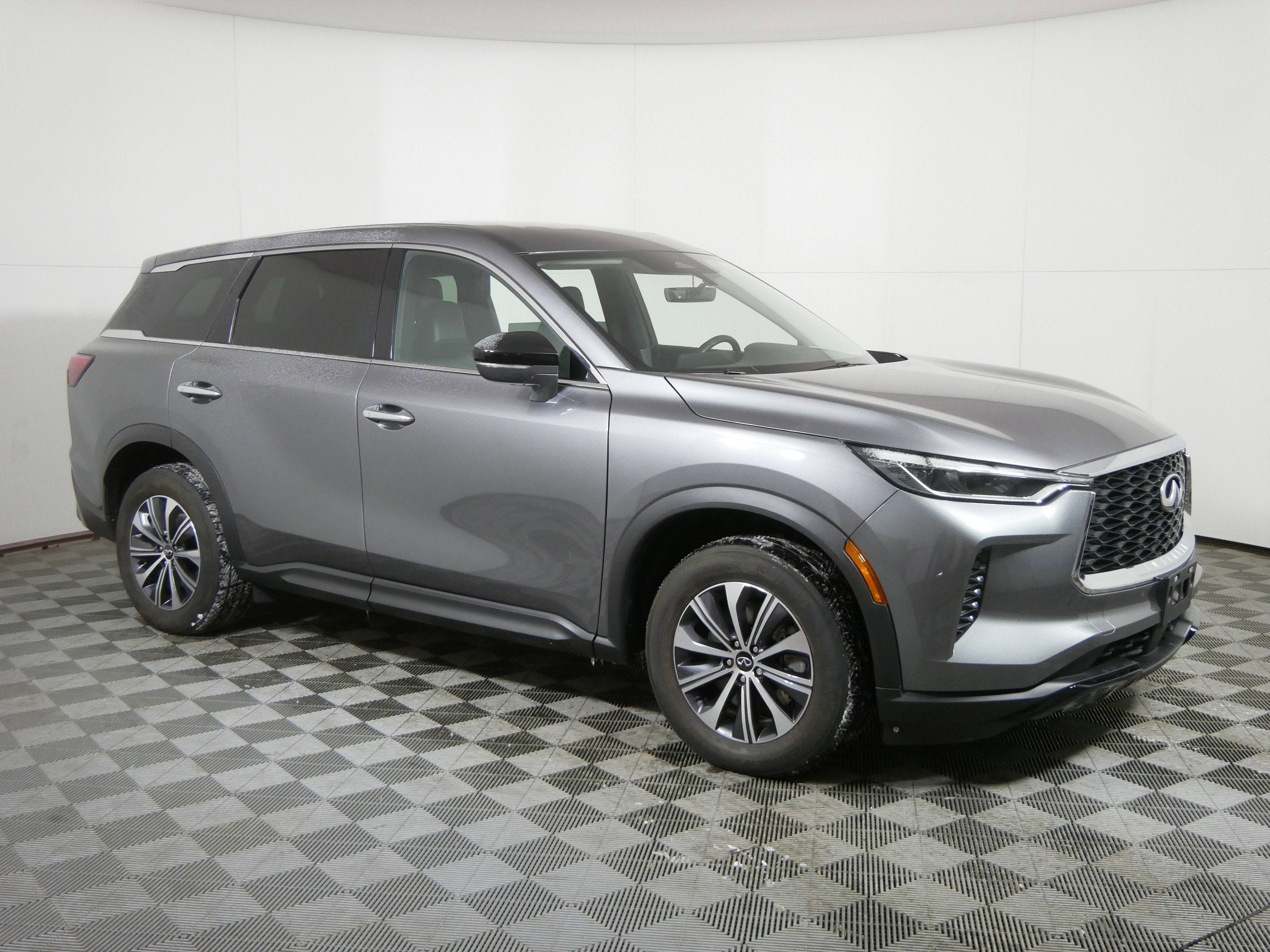 2023 INFINITI QX60 PURE