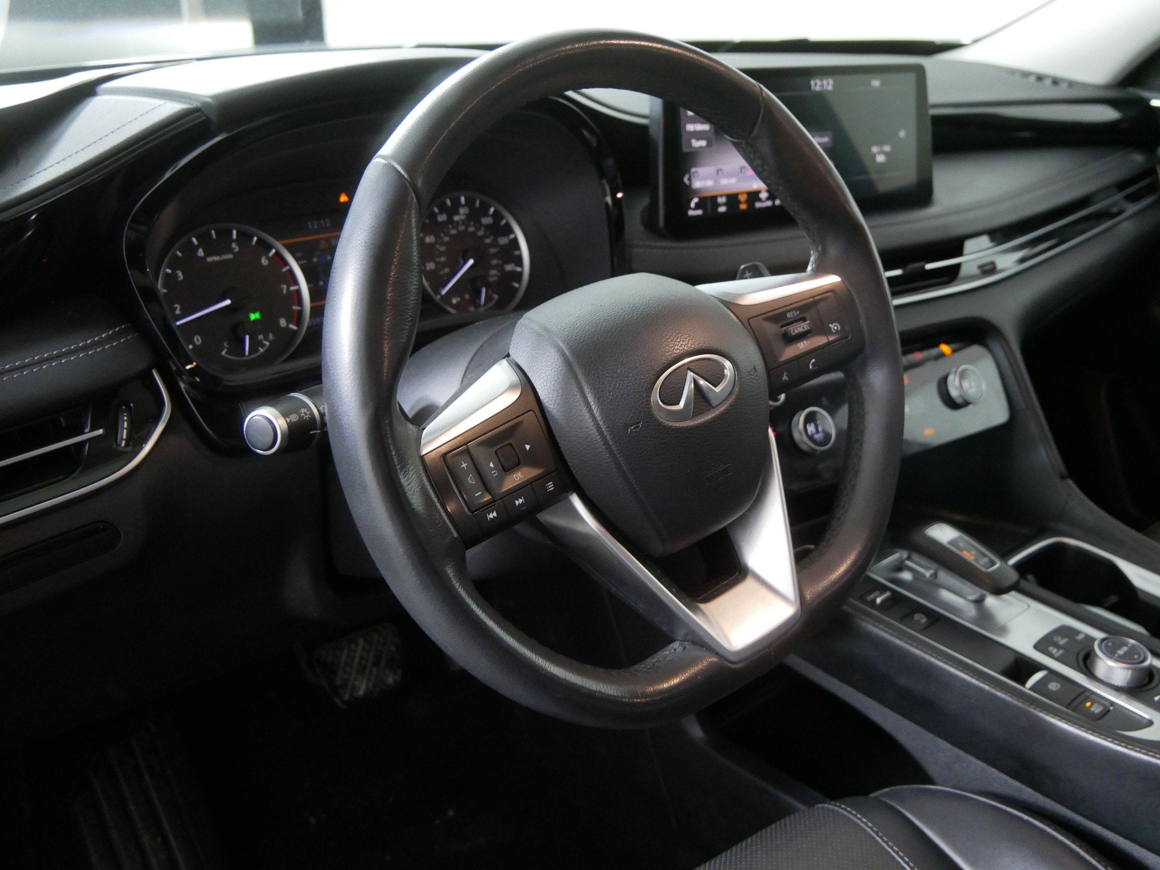 2023 INFINITI QX60 PURE