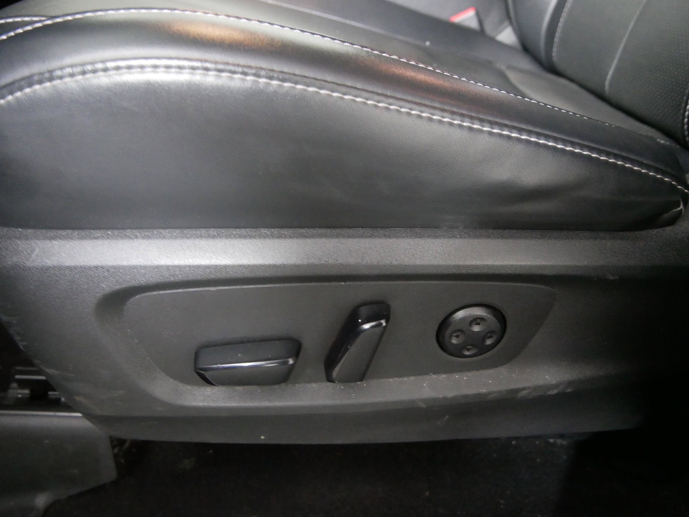 2023 INFINITI QX60 PURE