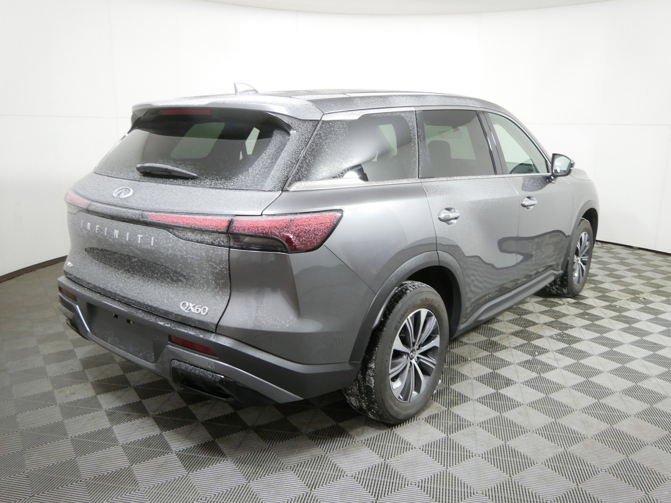 2023 INFINITI QX60 PURE