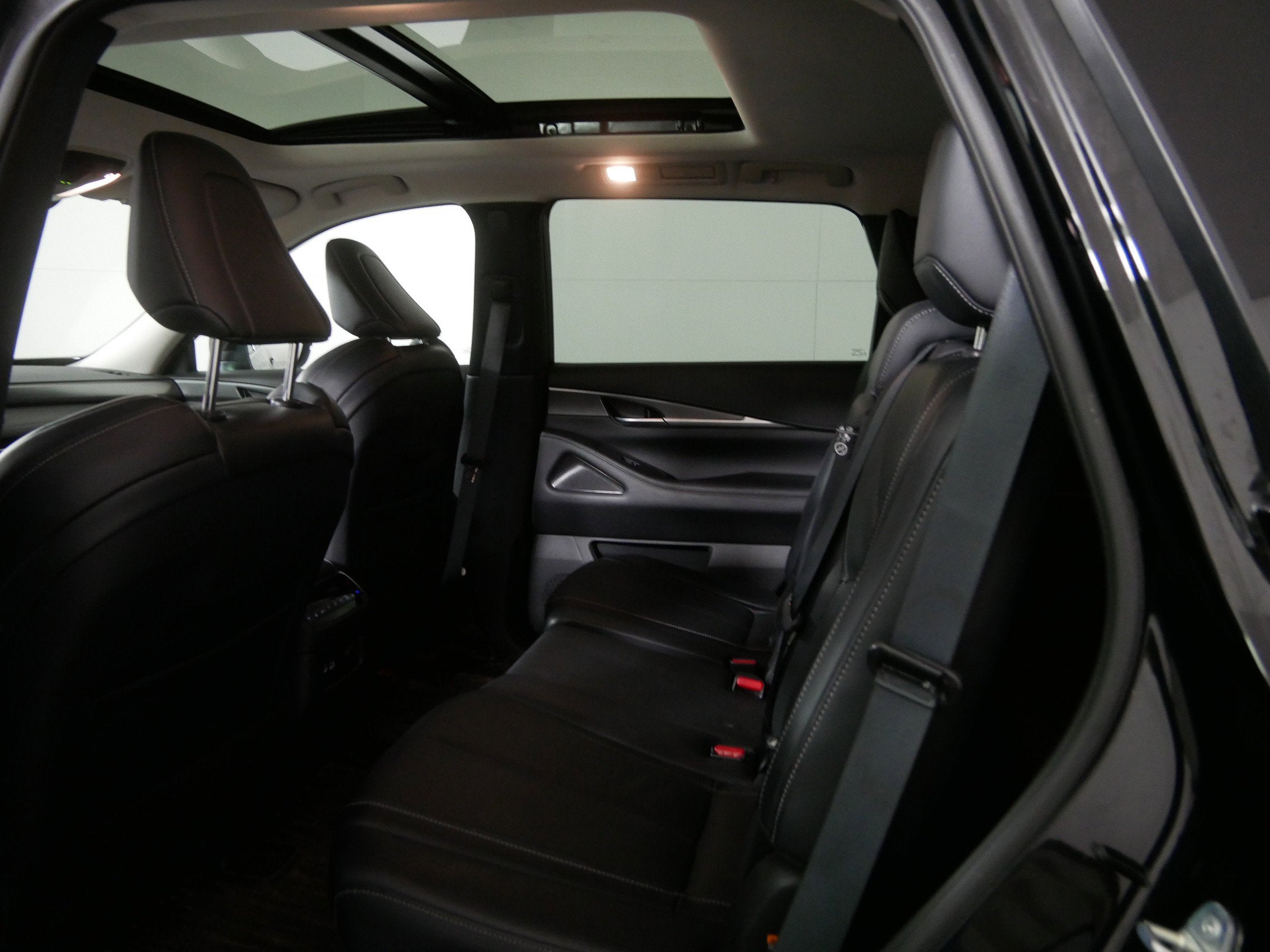 2024 INFINITI QX60 LUXE