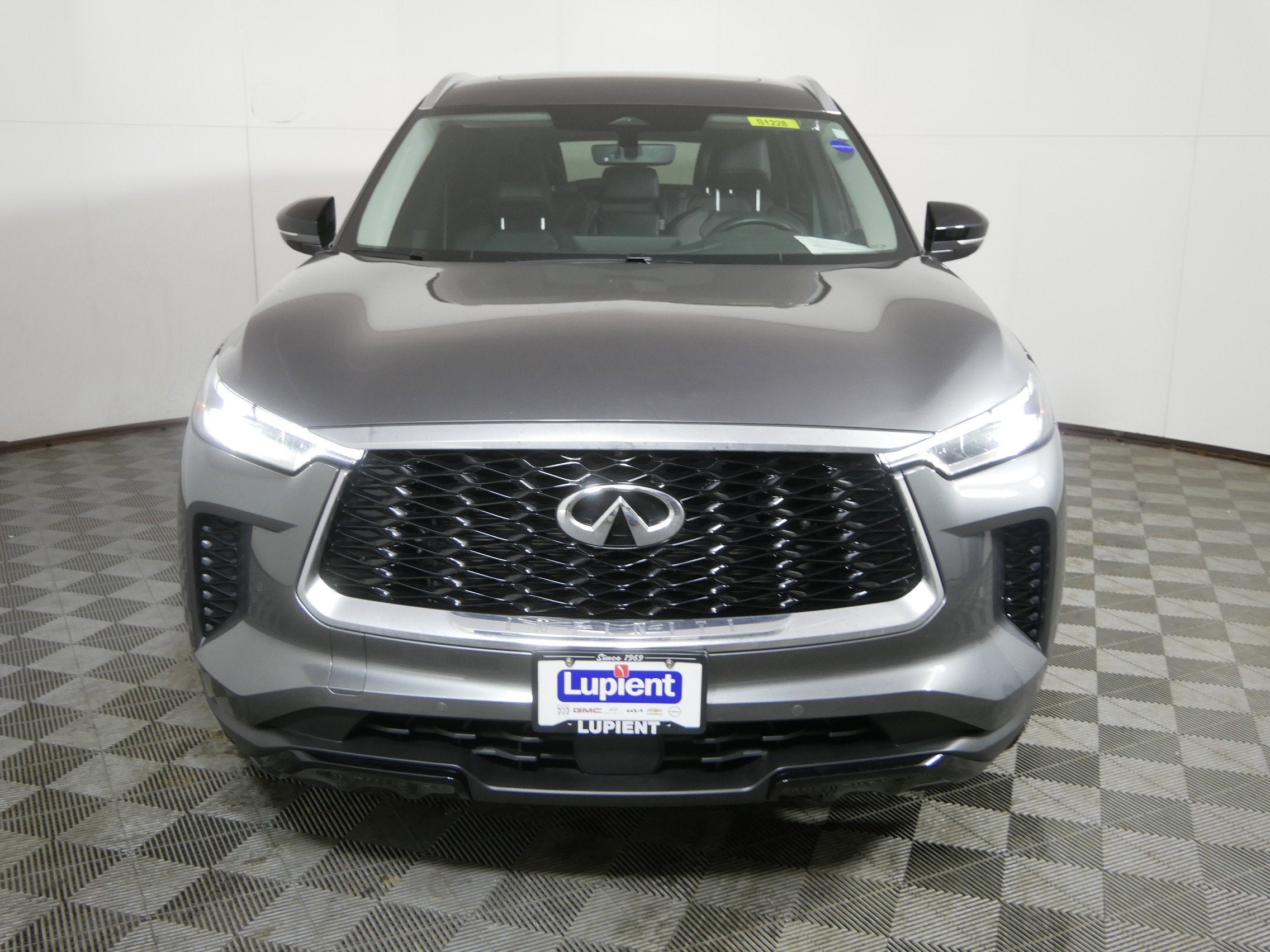 2024 INFINITI QX60 LUXE