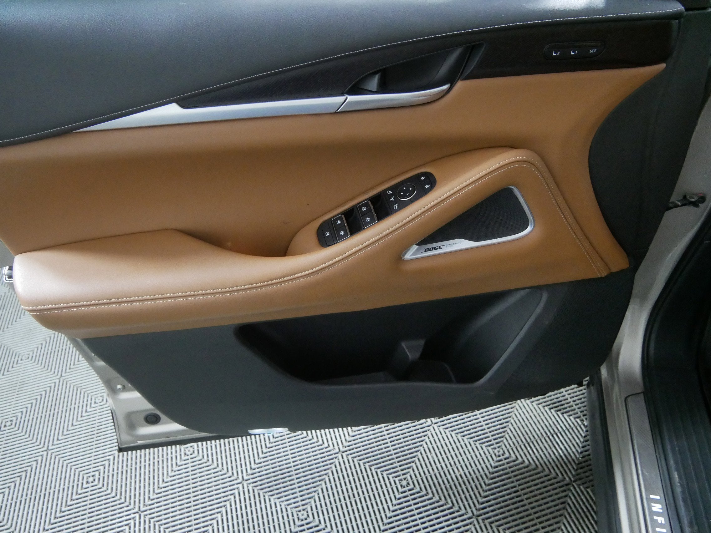 2022 INFINITI QX60 SENSORY