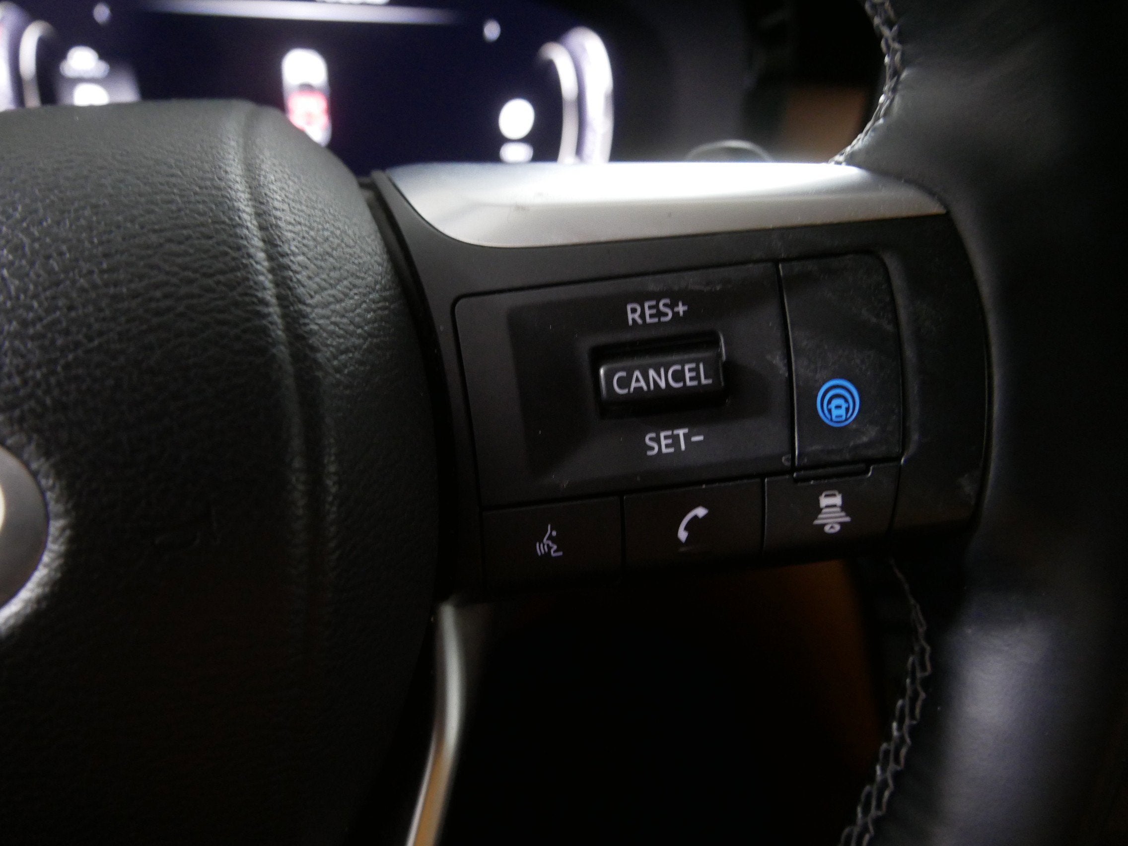 2022 INFINITI QX60 SENSORY