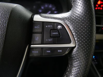 2023 Toyota Sienna LE