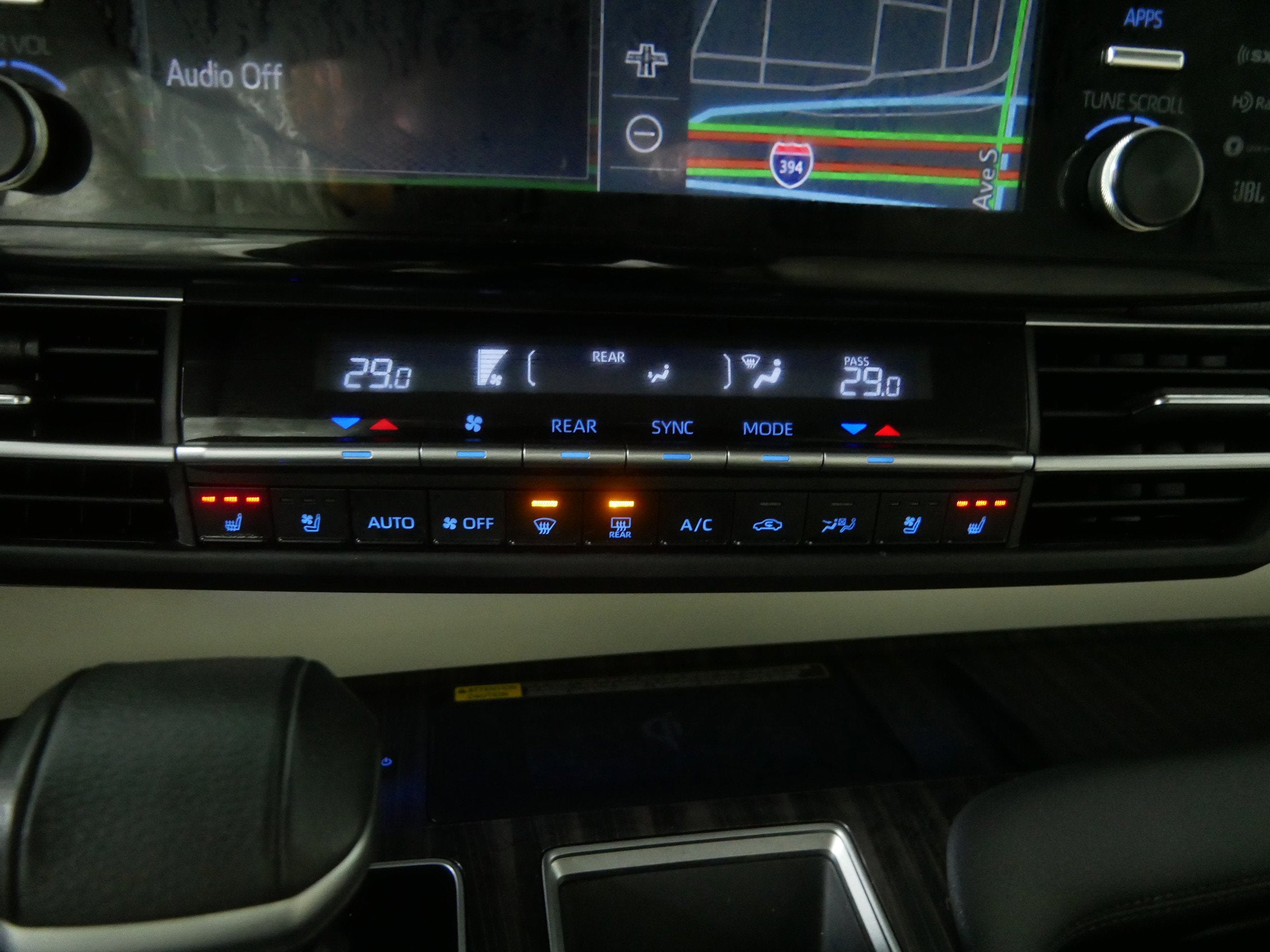 2023 Toyota Sienna LE