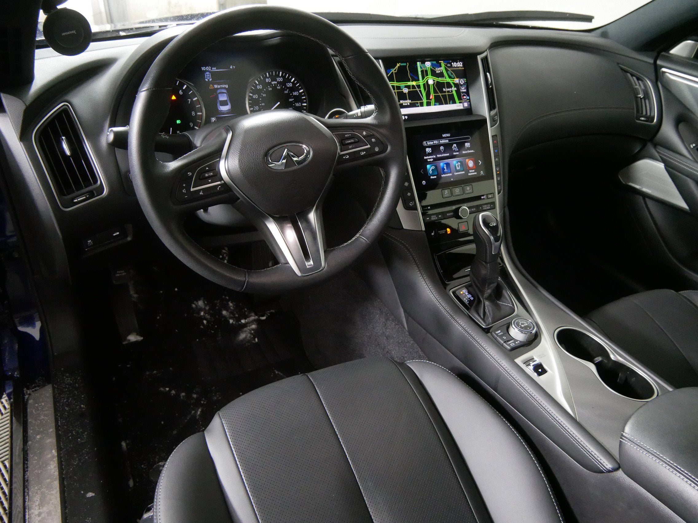 2022 INFINITI Q60 LUXE