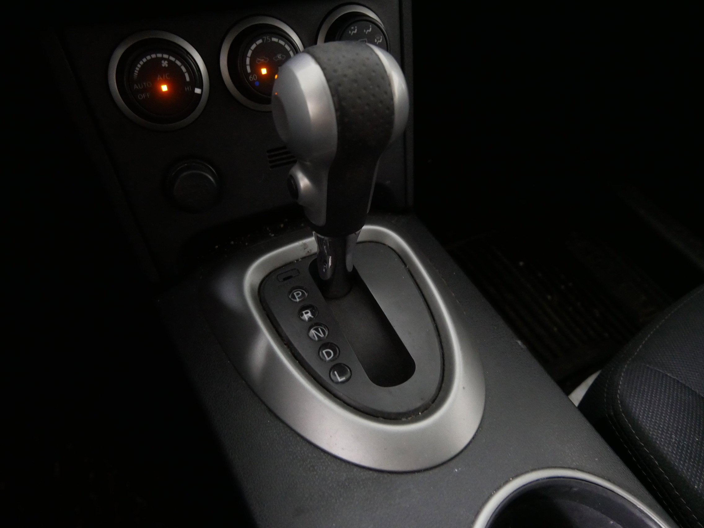 2011 Nissan Rogue SV