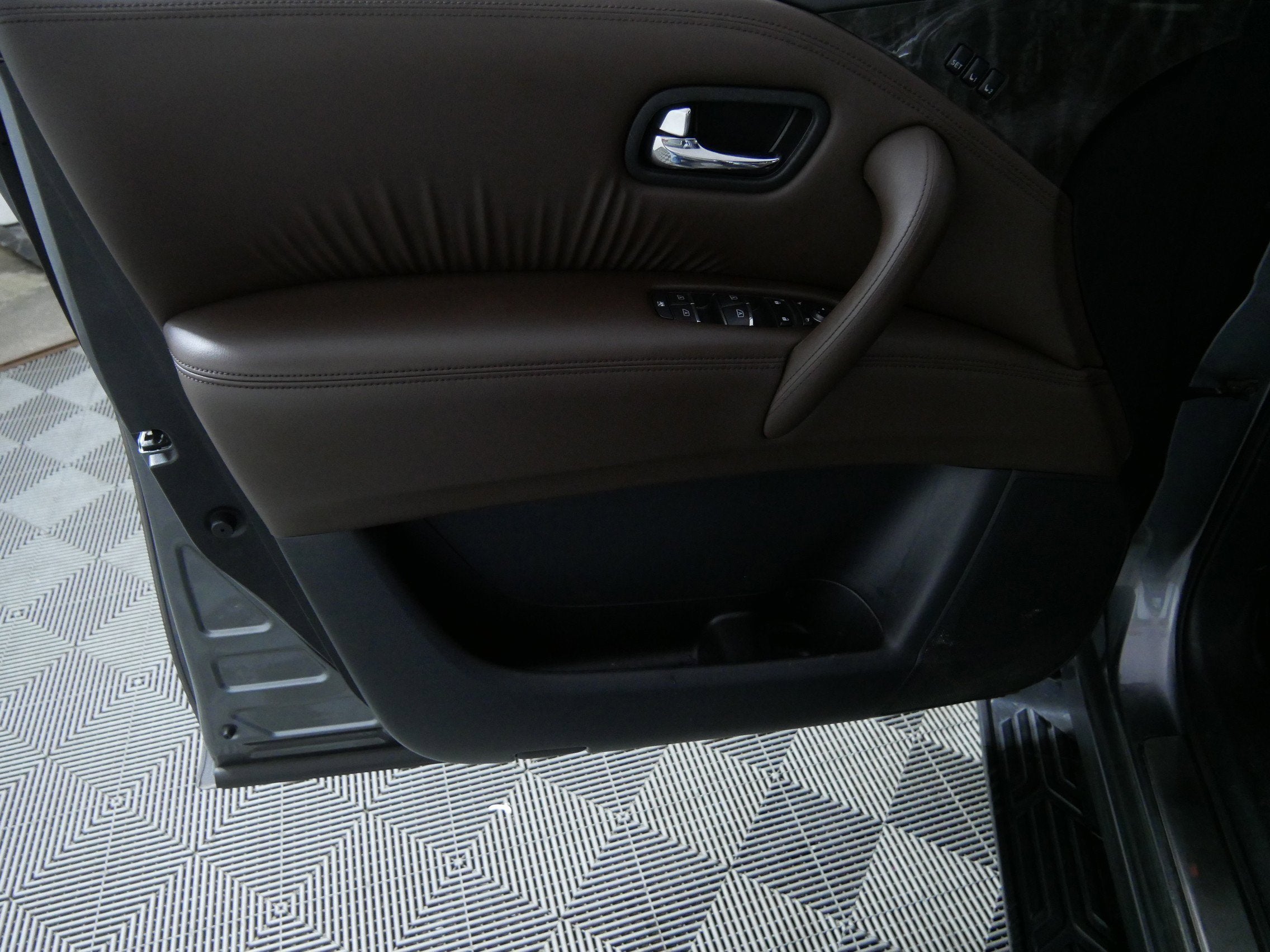 2022 Nissan Armada Platinum