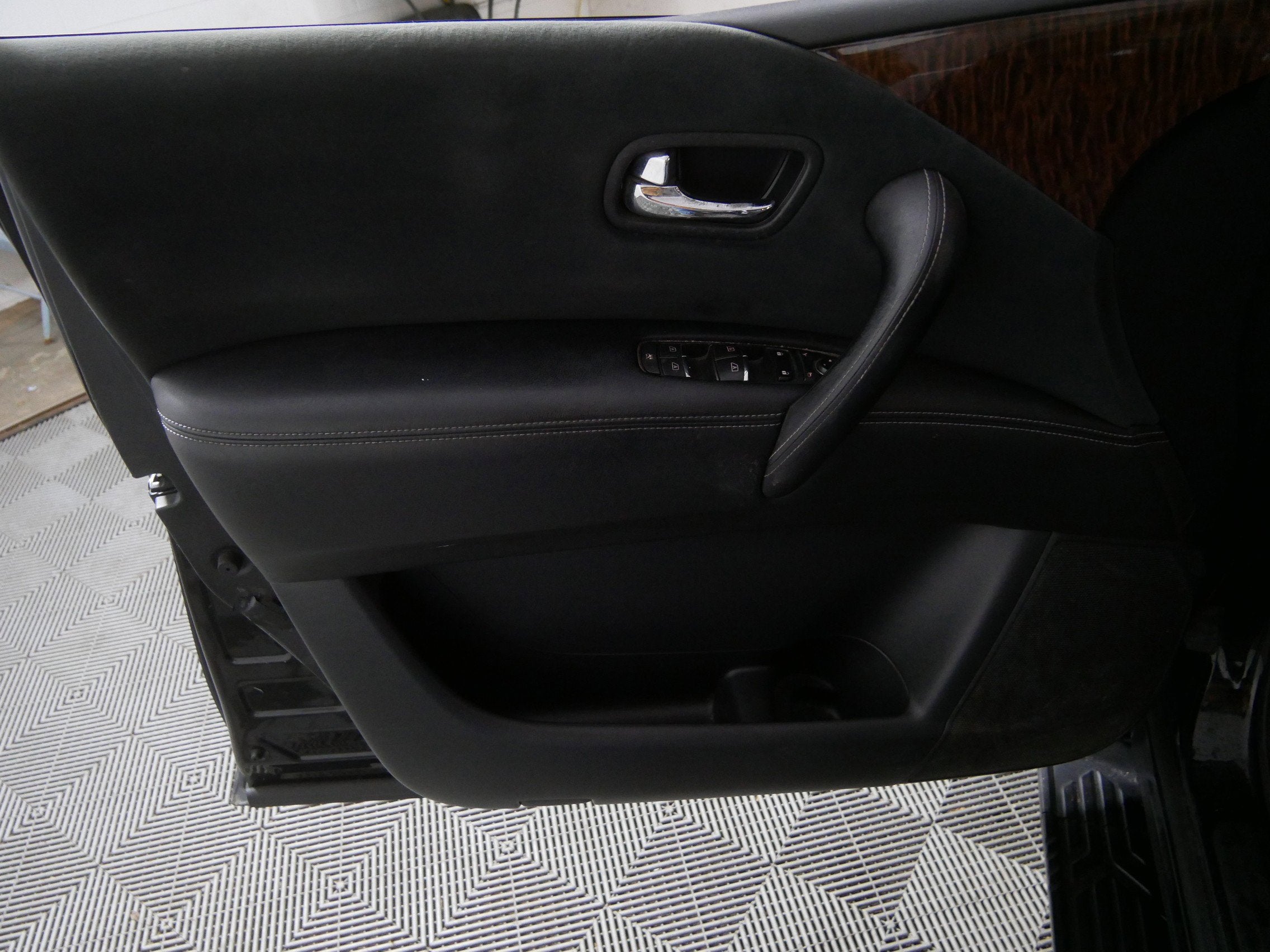 2018 Nissan Armada SV