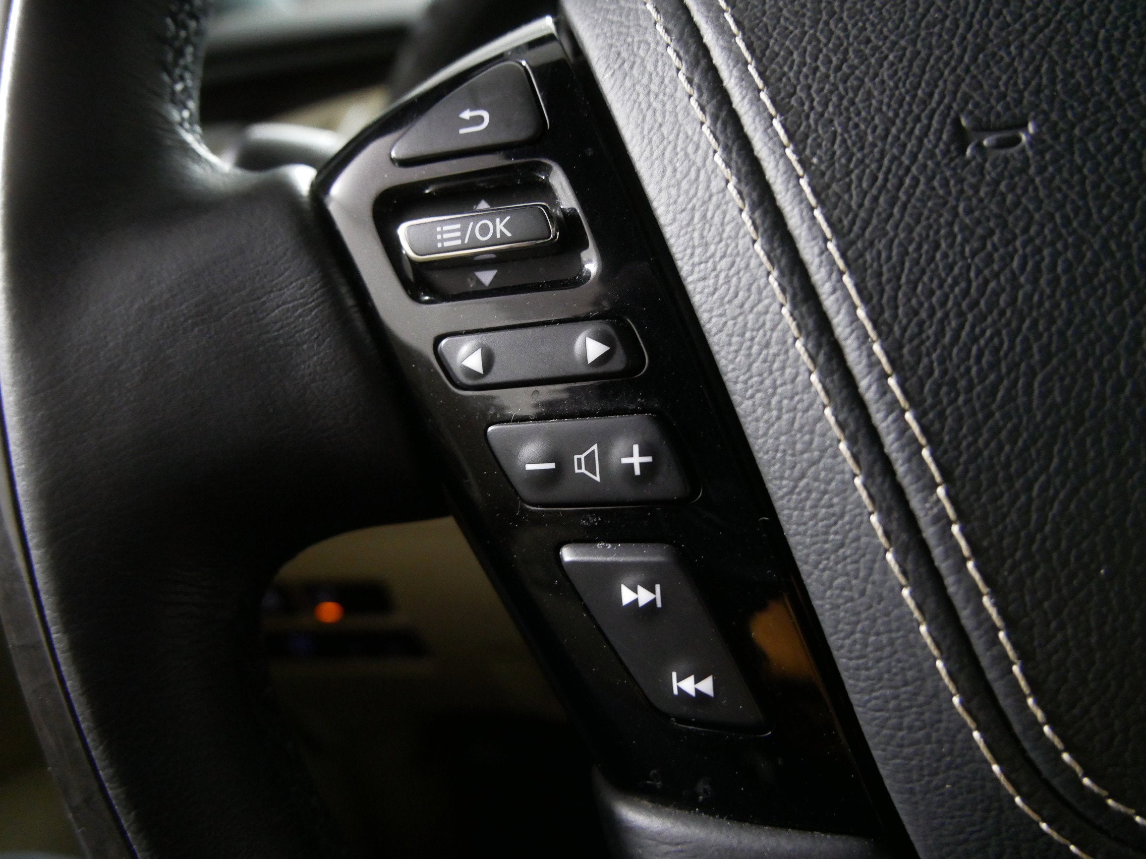 2024 INFINITI QX80 PREMIUM SELECT