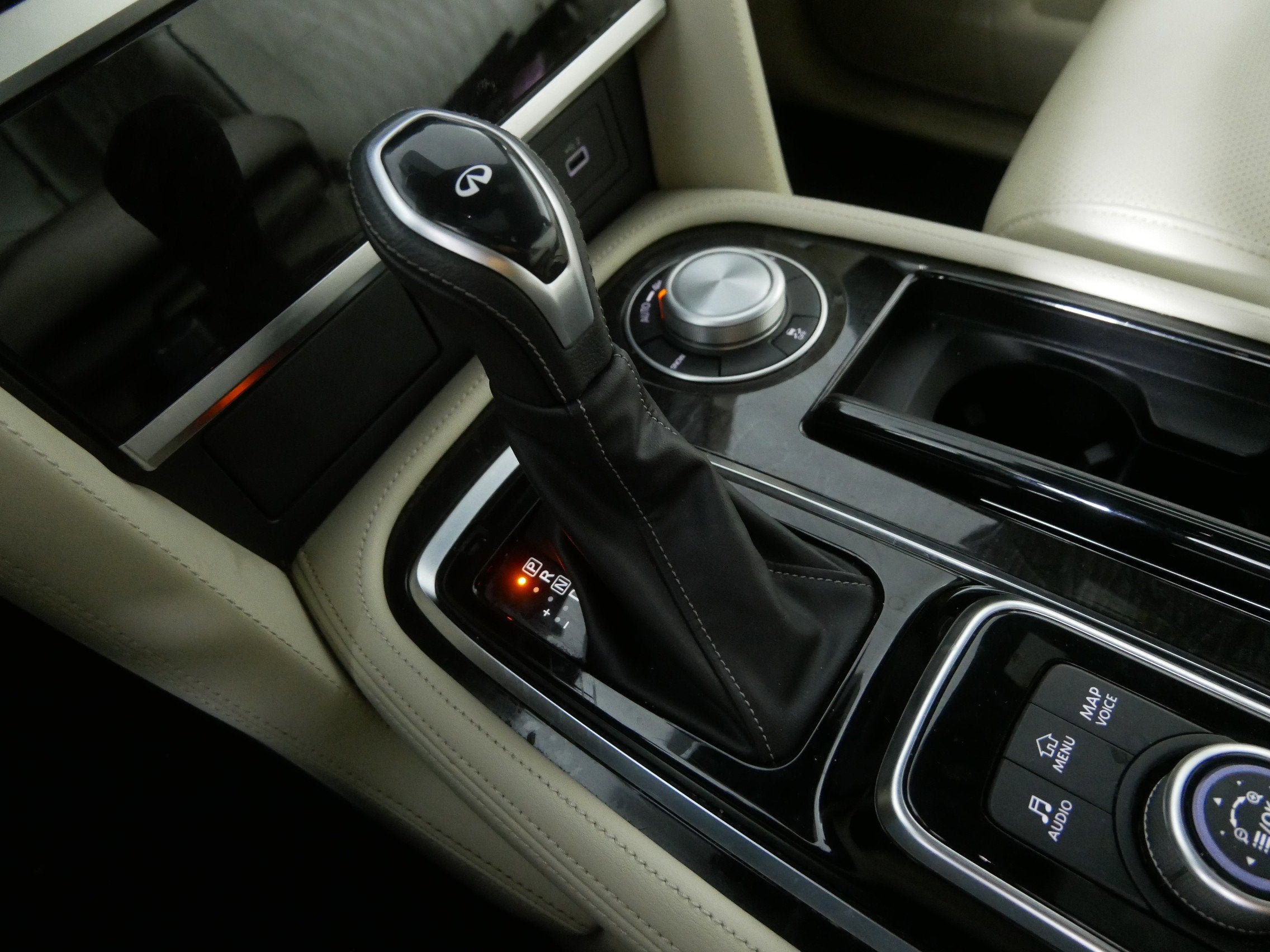 2024 INFINITI QX80 PREMIUM SELECT