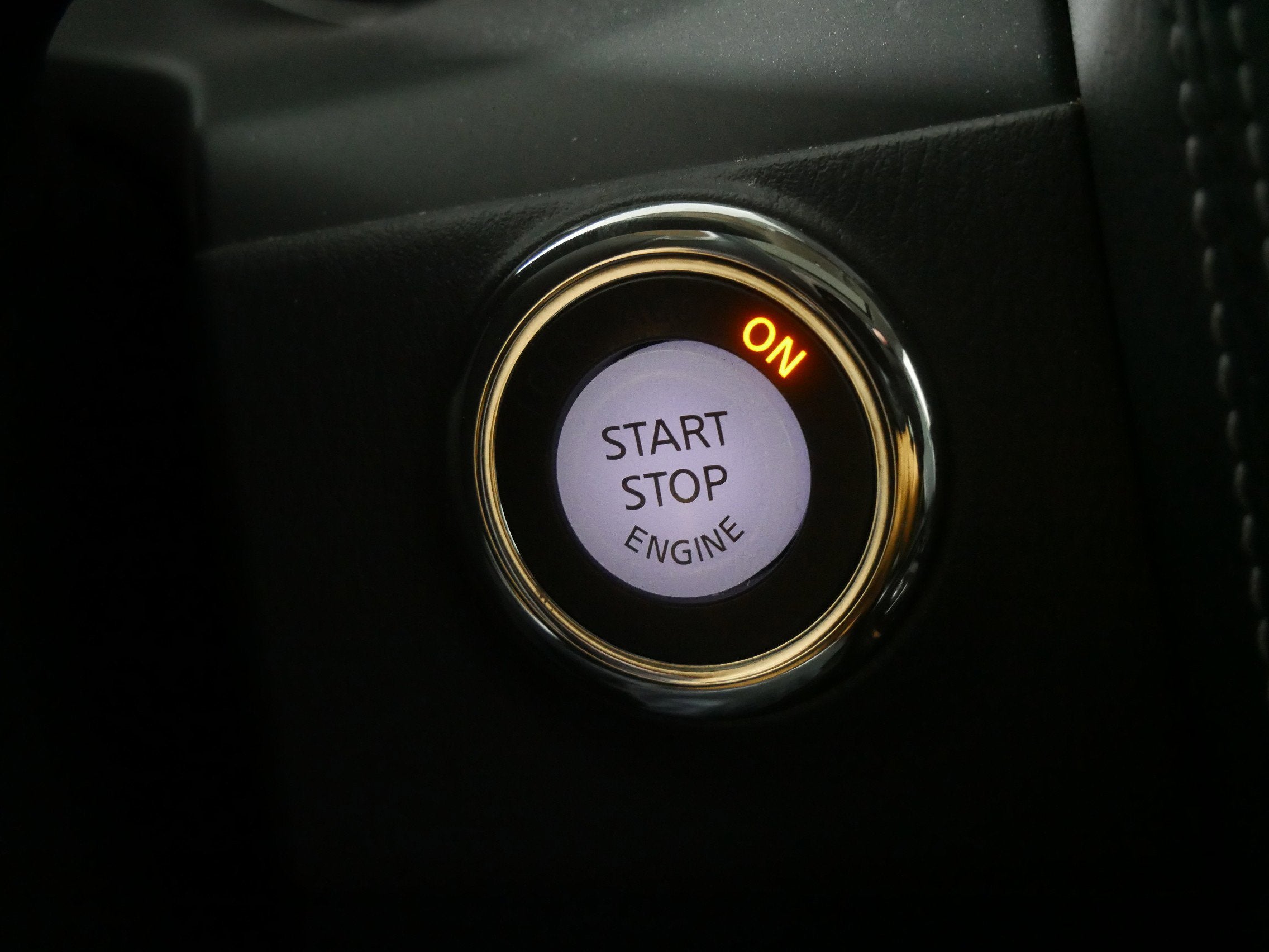 2022 INFINITI QX80 LUXE