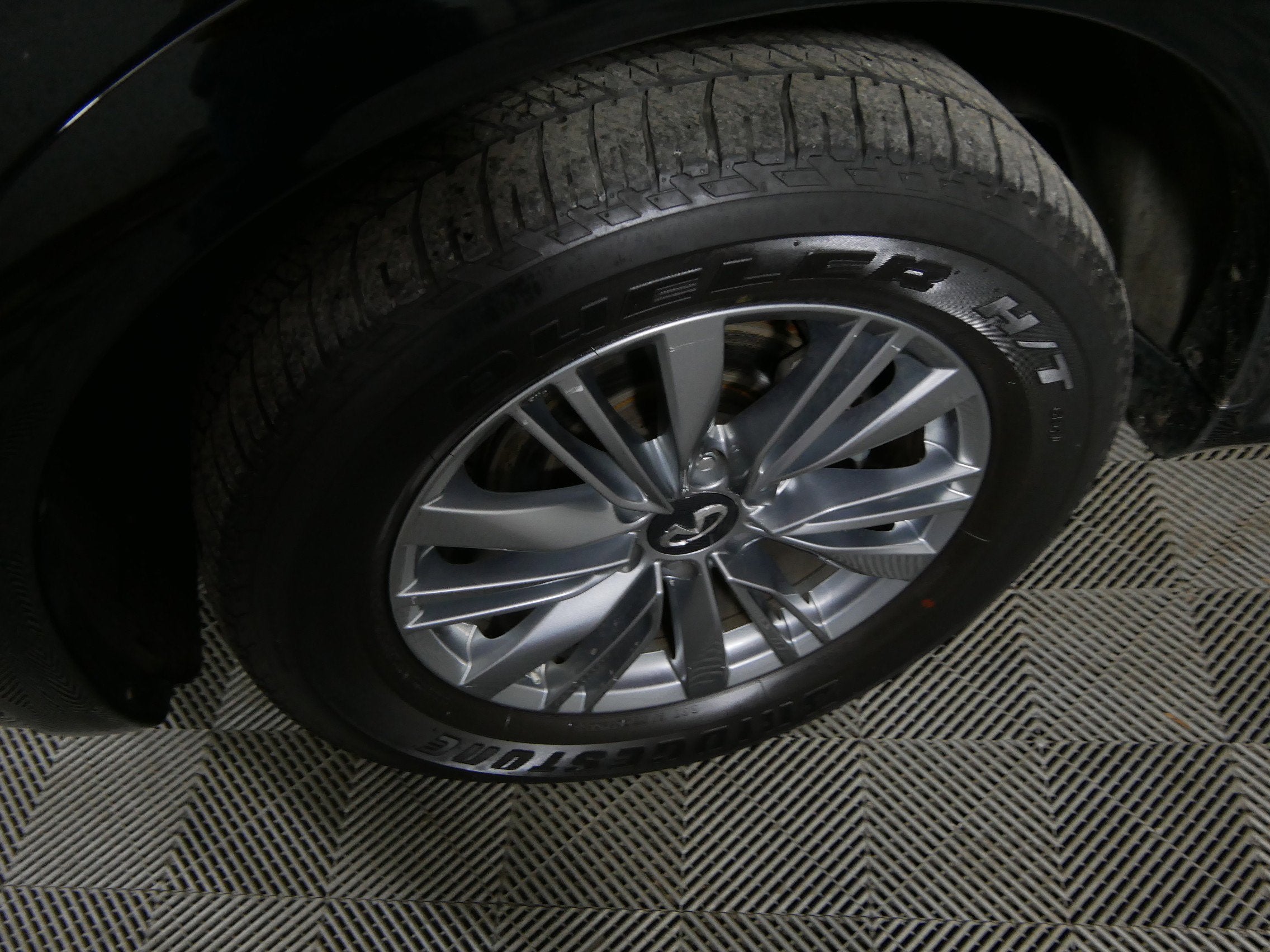 2022 INFINITI QX80 LUXE