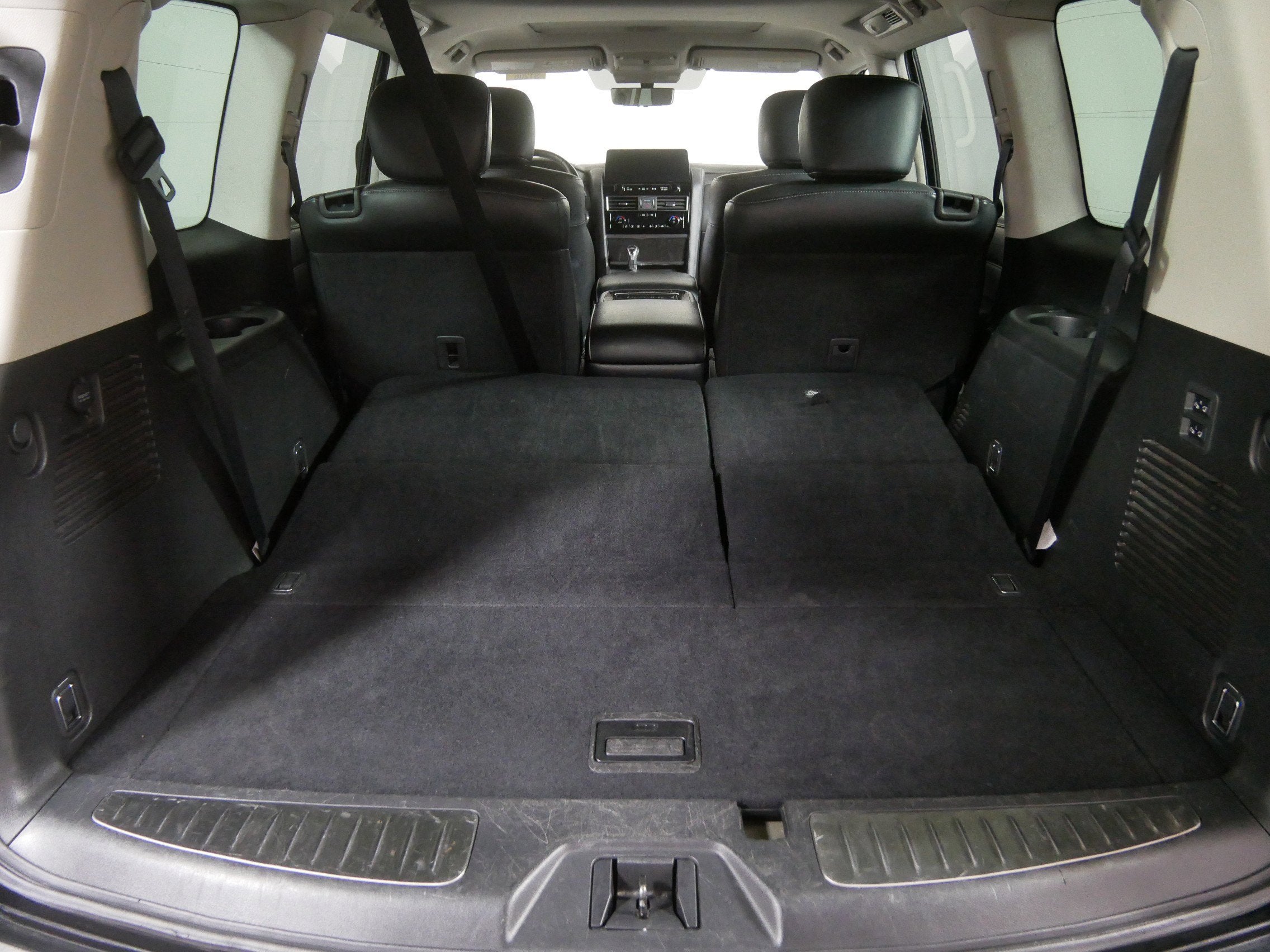 2022 INFINITI QX80 LUXE