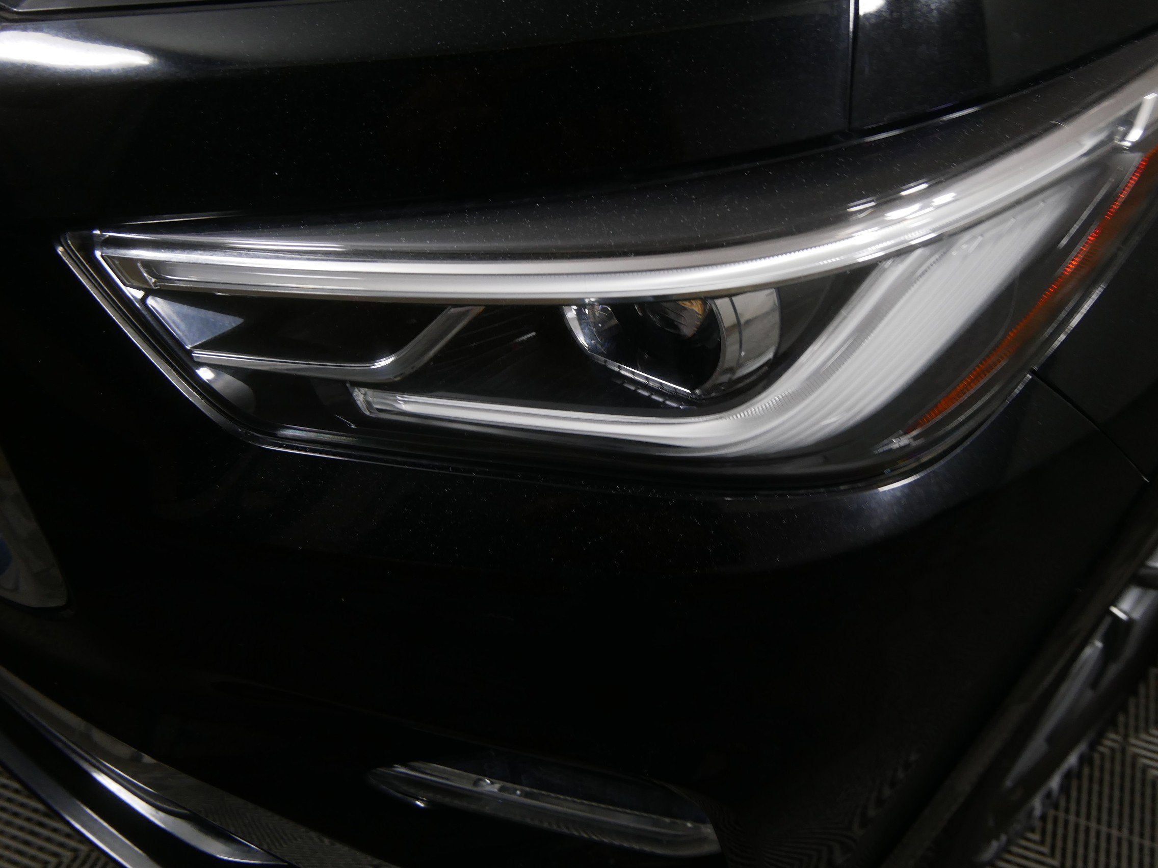 2022 INFINITI QX80 LUXE