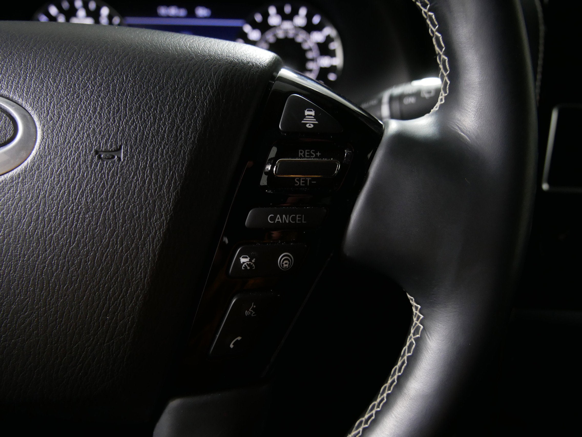 2023 INFINITI QX80 PREMIUM SELECT