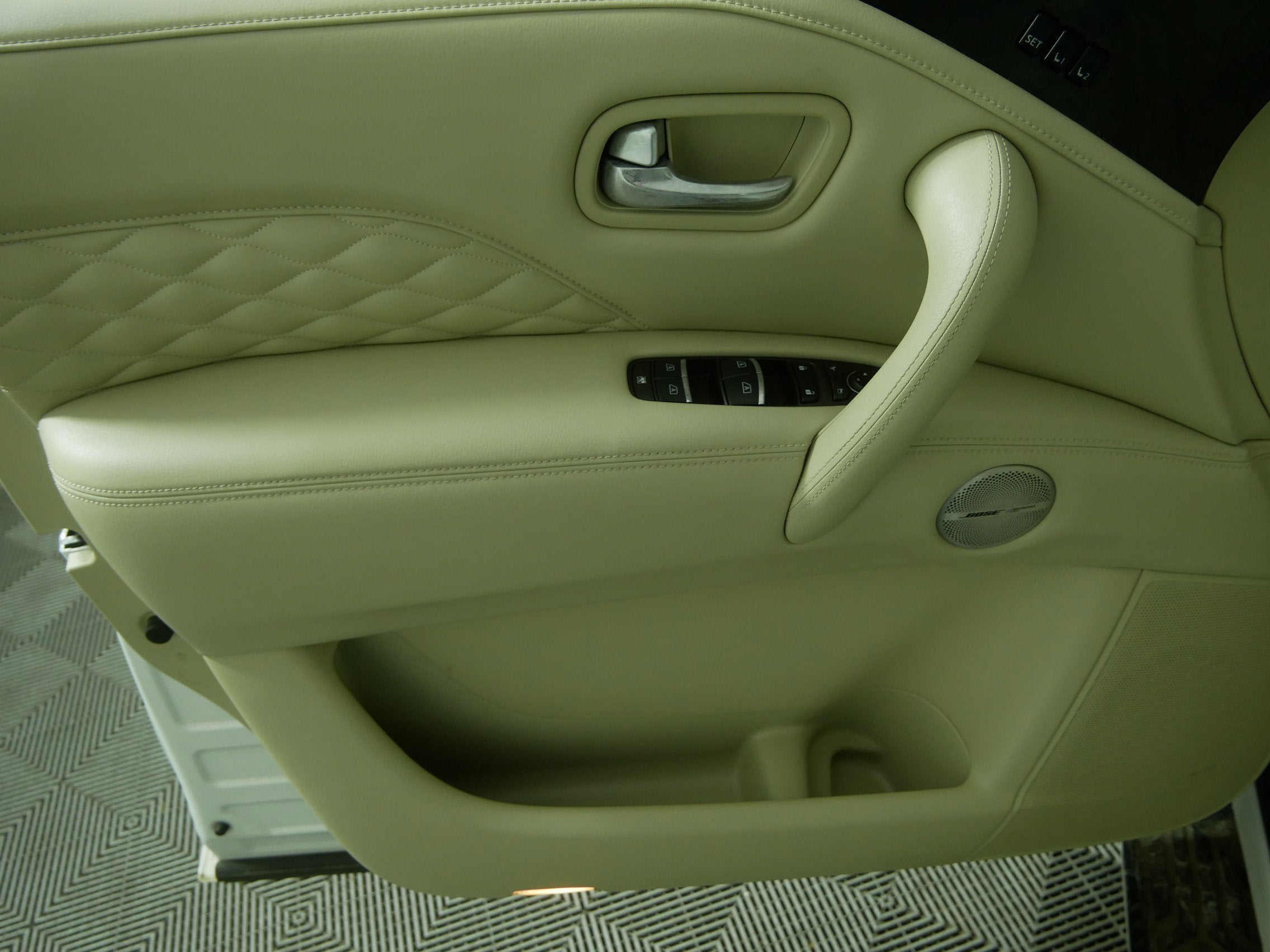 2021 INFINITI QX80 SENSORY