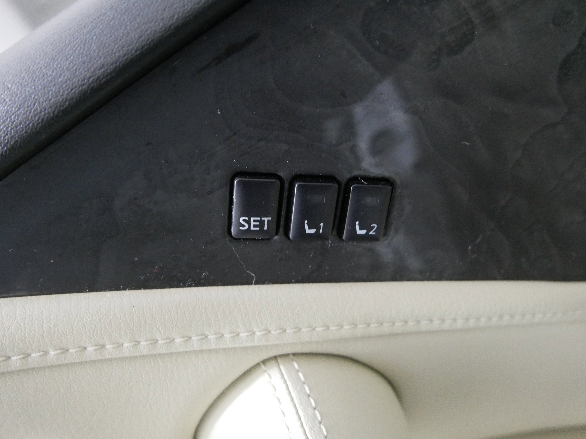 2021 INFINITI QX80 SENSORY