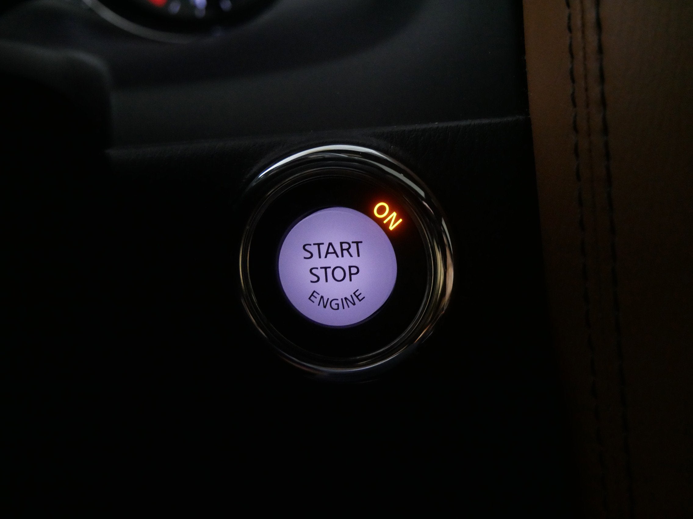 2023 INFINITI QX80 SENSORY