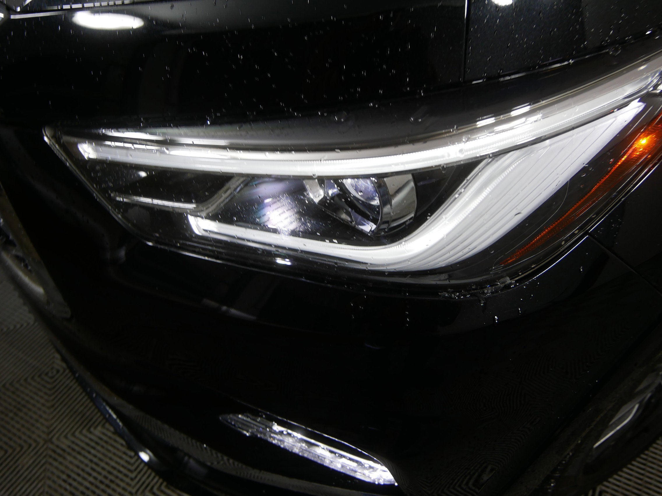 2023 INFINITI QX80 SENSORY