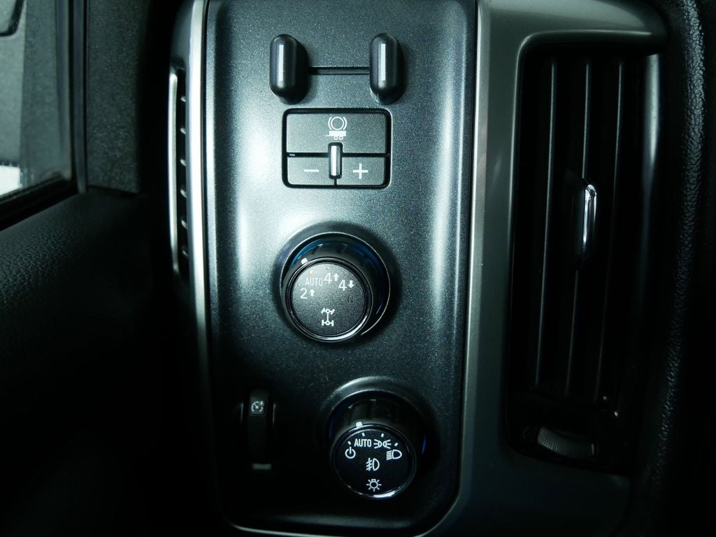 2018 Chevrolet Silverado 1500 LT LT1