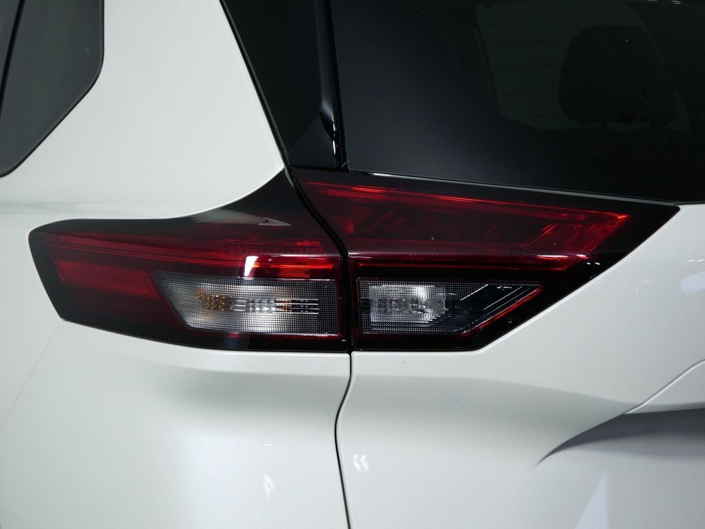 2023 Nissan Rogue SL Premium Package