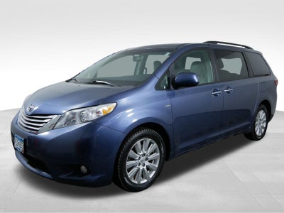 2017 Toyota Sienna XLE 7 Passenger
